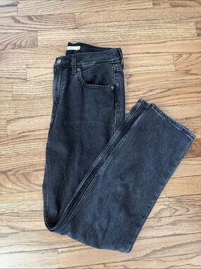 Levi's Women's low pro straight Jeans in Washed Black